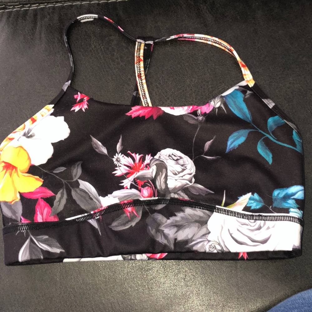 ZYIA sports bra brand new never worn no inserts